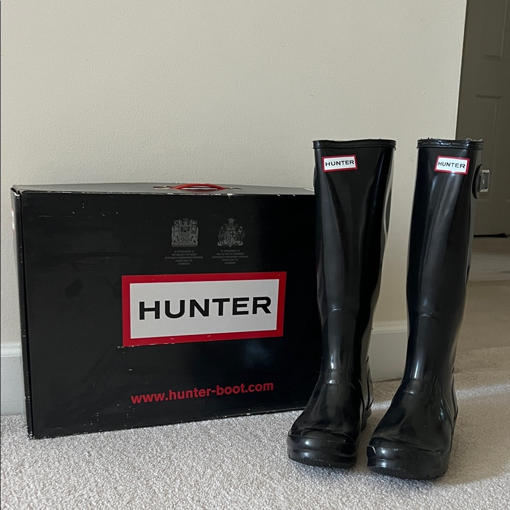 Hunter Glossy Black Rain Boots